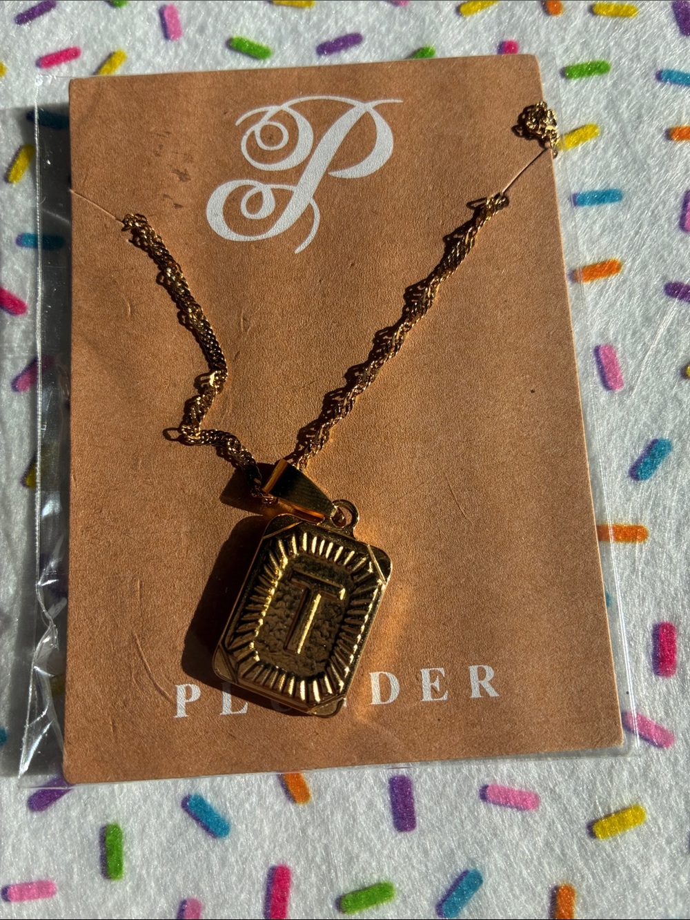 Gold Initial Pendant Necklace - Letter T